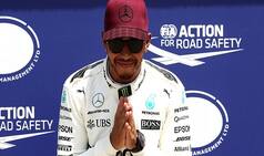 Lewis Hamilton   s Mercedes Team Robbed at Gunpoint in Brazil