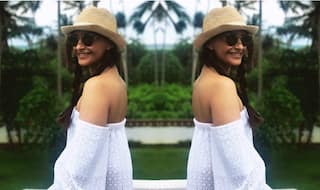 Stylist-recommended tips to flaunt off-shoulder tops!