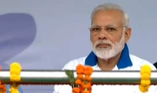 बाढ़ प्रभावित असम दौरे पर मोदी, आपदा में गई 80 जानें, 10 लाख लोग प्रभावित