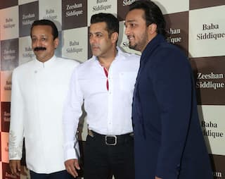 Salman Khan and rumoured girlfriend Iulia Vantur arrive at Baba Siddiqui's Iftar bash - view pics