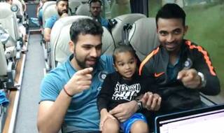 चैंपियंस ट्रॉफीः शिखर धवन के बेटे का रोहित और रहाणे के साथ खेलने का क्यूट वीडियो हुआ वायरल