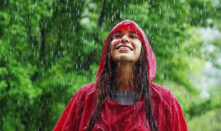 Monsoon skincare: Top 5 expert tips to to keep your skin glowing during the rains