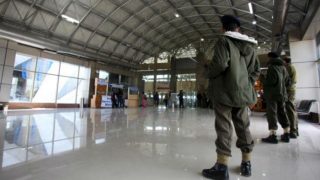 Flight Operations Delayed At Srinagar Airport Amid Heavy Snowfall | See Pics