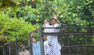 Shah Rukh Khan: I narrate Mahabharat for AbRam in a very exciting way!