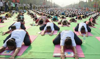 International Yoga Day 2017 Schedule: Time of all Events, Where to Watch Live Streaming & Telecast of PM Narendra Modi Performing Yoga in Lucknow