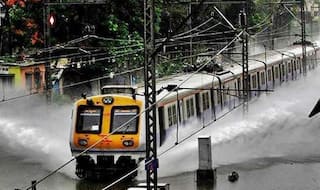 Monsoon Alert: Heavy Rainfall Likely in Mumbai Today, Local Trains Continue to Run Late