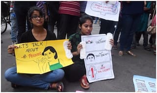 सेनेटरी नैपकिन पर सरकार ने दी सफाई, 12 फीसदी जीएसटी को लेकर हो रहा विरोध