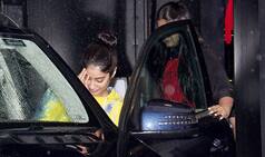 Jhanvi Kapoor Cannot Stop Blushing As Shutterbugs Click Her Pictures