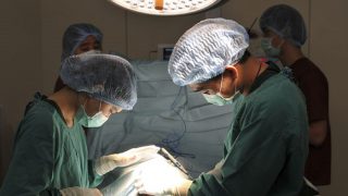 Indian Liver Transplant Surgeon Dr Subhash Gupta To Perform Surgeries in Karachi, Train Pakistani Doctors