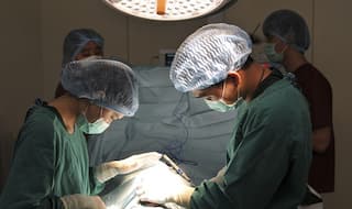 Indian Liver Transplant Surgeon To Perform Surgeries in Karachi, Train Pakistani Doctors