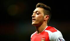 Mesut Ozil Signs Arsenal Contract Extension Until Summer of 2021