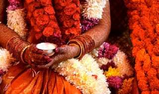 Lesbian Couple Marries in Bengaluru; Parents Demand Counselling For Women