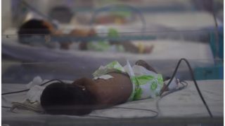 मैक्स अस्पताल द्वारा ‘मृत’ घोषित बच्चे ने दम तोड़ा