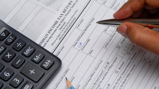 Income Tax Return Filing Process: एक्सपर्ट के बिना भी फाइल कर सकते हैं इनकम टैक्स रिटर्न, जानें- क्या है तरीका?