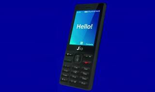 JioPhone Priced at Rs 0: From Free Calls to Unlimited Data, It's More Than Its Worth