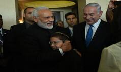 PM Narendra Modi Meets 26/11 Survivor Holtzberg Moshe in Israel, Gets an 'I Love You' Message