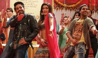 'बरेली की बर्फी' पोस्टर: अब साड़ी पहन कर फिल्म प्रमोट कर रहें हैं राजकुमार राव