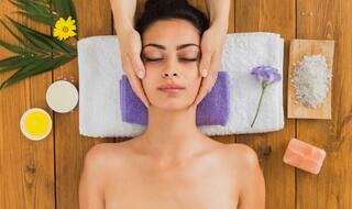 Powerful Ayurvedic Skincare Tips For Monsoon