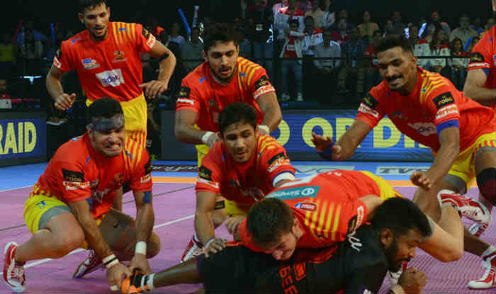 Pro Kabaddi League: Patna Pirates edge Tamil Thalaivas 41-39