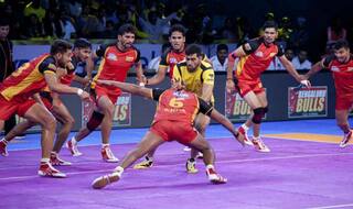Bengaluru Bulls Beat Dabang Delhi 35-32