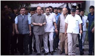 पटेल की जीत के साथ ही बागियों पर गिरी गाज, कांग्रेस ने 6 विधायकों को किया बर्खास्त