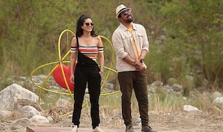 MTV Splitsvilla X Episode 3: The Kissing Task Left Rannvijay Singha And Sunny Leone In Splits