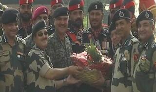 BSF, Pakistani Rangers Exchange Pleasantries at Attari-Wagah Border on Independence Day