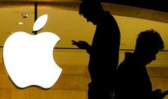 Apple Shares Zoom to Record High After iPhone X Hits Markets Around The World