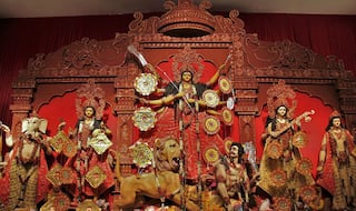 Durga Puja 2017 Calendar: Date & Time of Durga Ashtami, Maha Navami and Vijayadashami with Puja Mahurat