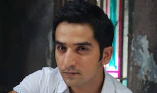 कुत्तों के साथ व्यायाम करता है ये अभिनेता