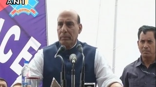 किसी से भी बातचीत को तैयार, लेकिन आतंक और बातचीत साथ संभव नहीं: राजनाथ सिंह