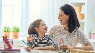 Happy Teacher's Day 2017: Top 5 Reasons Why Your Mother is Your Best Teacher