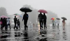Heavy Rains Continue Lashing Chennai; Likely to Continue Over Weekend
