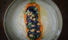 Impress Your Friends With this Spooky Pumpkin and Charcoal Ravioli at Your Halloween Party!