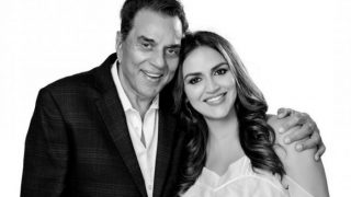 This Picture Of Father-Daughter Duo Dharmendra-Esha Deol Is ADORABLE This Picture Of Father-Daughter Duo Dharmendra-Esha Deol Is ADORABLE