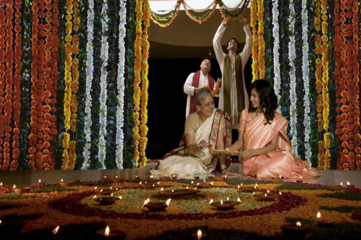 Diwali 2017 Top 10 Ideas To Decorate Your House And Office With