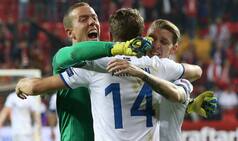Iceland Seal Maiden Football World Cup Berth