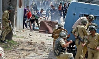 To Reduce Pellet Injuries, CRPF Sends New Plastic Bullets to Kashmir