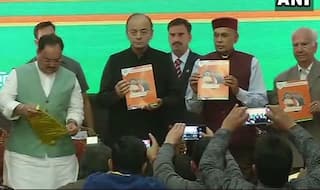 हिमाचल प्रदेश में बीजेपी का चुनावी मैनिफेस्टो जारी, सीएम कैंडिडेट पर जेटली ने दिया जवाब