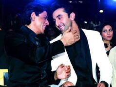 Shah Rukh Khan And Ranbir Kapoor Burn The Dance Floor At Aamir Khan's Diwali Party - Watch Video