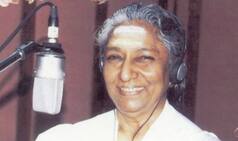 Singer S Janaki Performs One Last Time In Mysuru