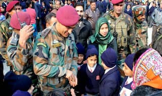 'It's a Yes'! Army Chief Approves Dhoni's Request to Train With Parachute Regiment For 2 Months