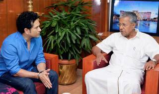 Tendulkar Seeks Kerala CM's Help For the Season 4 of ISL