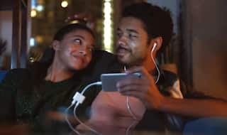 Samsung Takes Potshot At Apple iPhones Made In Last 10 Years In New Video
