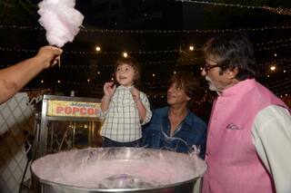 Amitabh Bachchan Buying AbRam Khan Cotton Candy Will Fend Off Your Monday Blues - View Pics