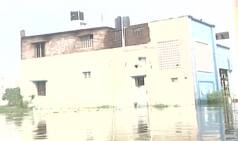 Rains Continue in Chennai, Parts of Tamil Nadu; 4 Dead, Schools Shut For Second Day