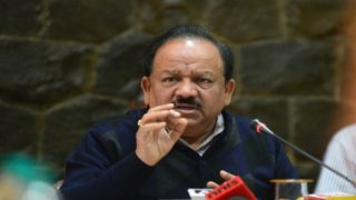 Union Health Minister Harsh Vardhan Refuses to Comment on Rising Death Toll in Bihar's Encephalitis Case | WATCH