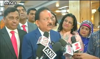 केंद्रीय मंत्री हर्षवर्धन ने कहा घबराएं नहीं,  स्मॉग है कोई भोपाल गैस त्रासदी नहीं