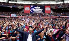 West Ham Fans Warned Not To Call Emergency Number to Complain About Team’s Performances