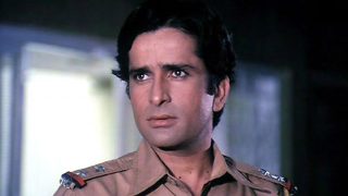 Shashi Kapoor Is Dead but his 'Mere Paas Maa Hai' Dialogue From Movie Deewaar Makes Him Immortal